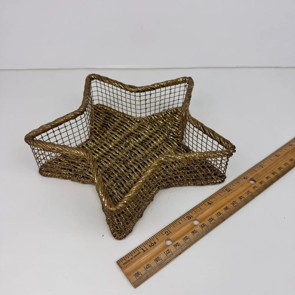 Vtg Gold Glitter 8 inches Wicker Metal Star Shaped Tabletop Basket Small Shimmer